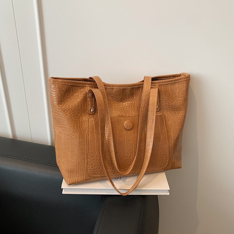 Retro Large Capacity Minimalist Single-shoulder Commuter Fashionable Handbag