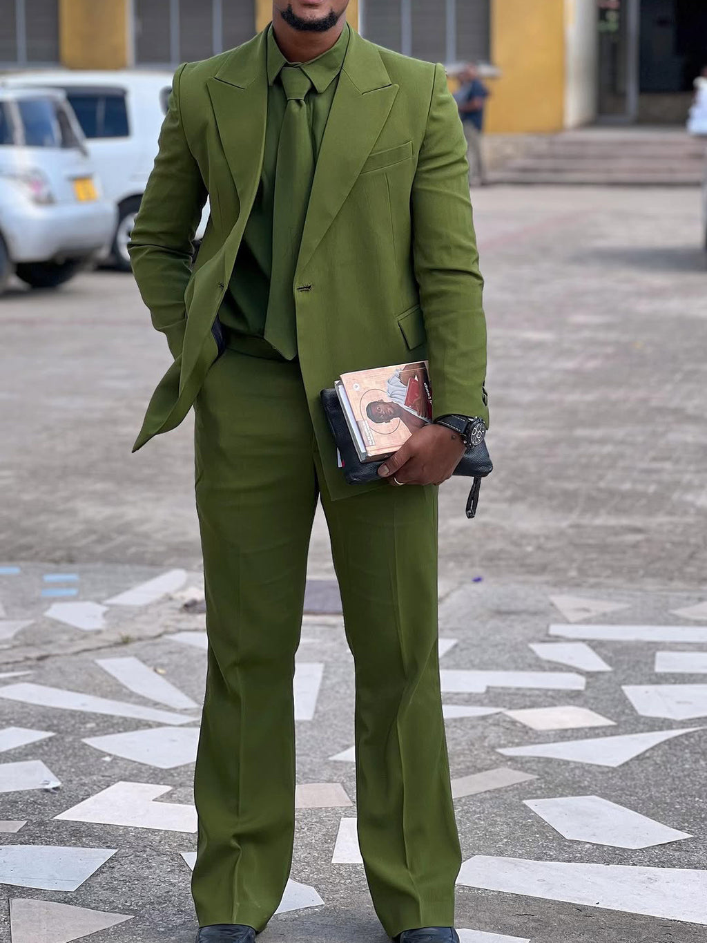 Olive- Green Three-Piece Suit Blaze&Shirt&Tie Ensemble