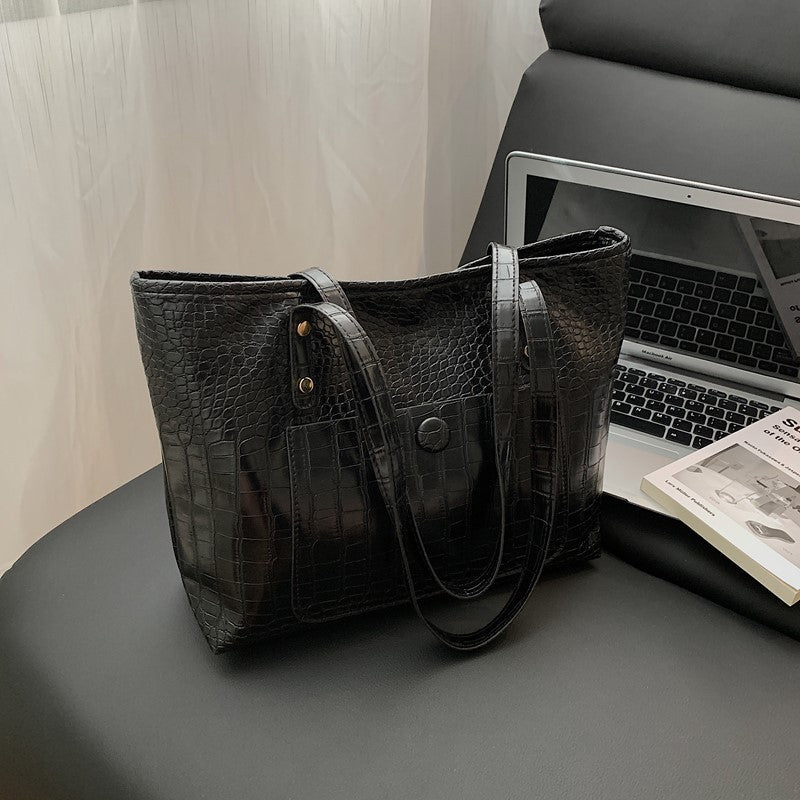 Retro Large Capacity Minimalist Single-shoulder Commuter Fashionable Handbag