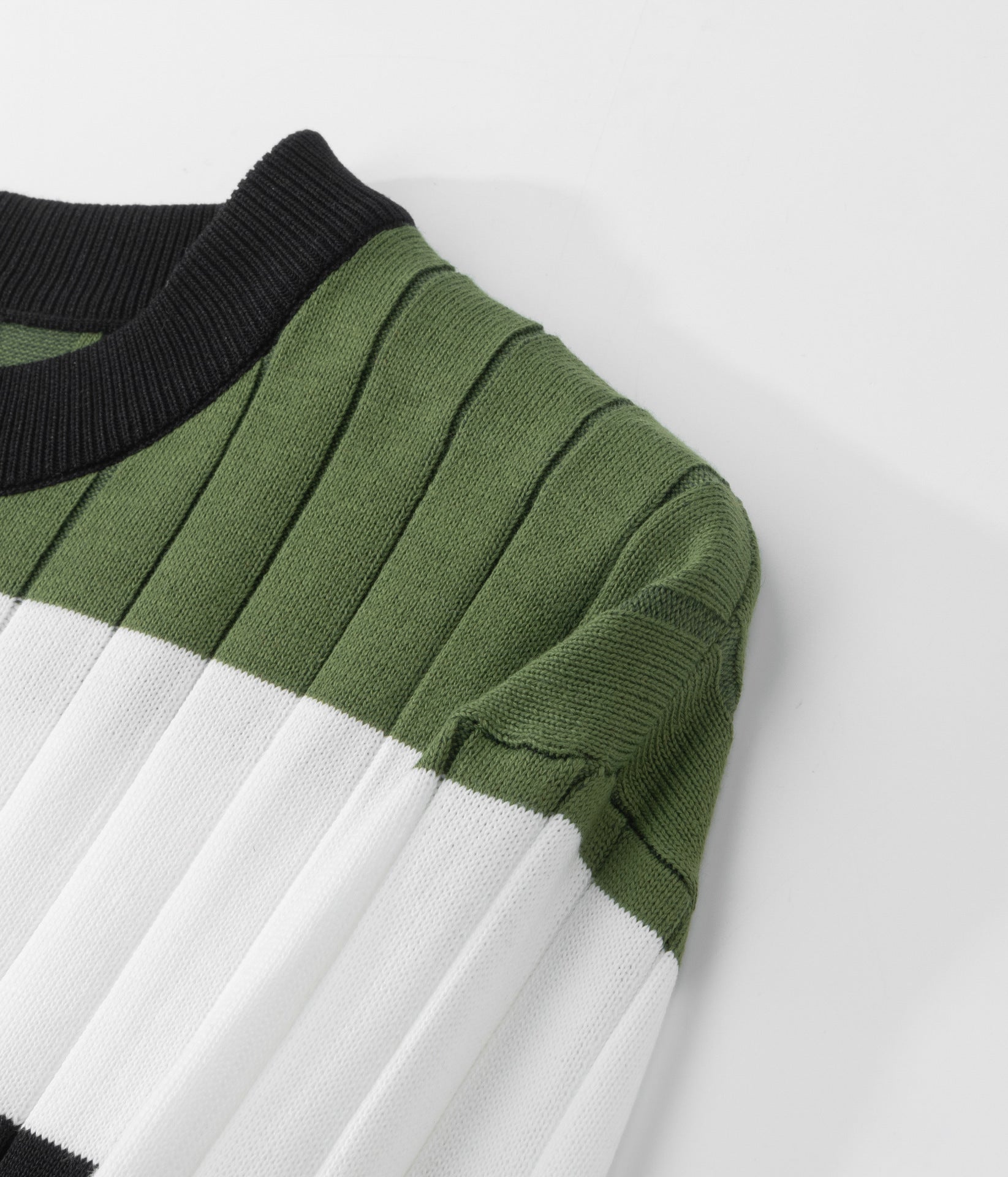 Men's Casual Contrast Color Striped Pullover