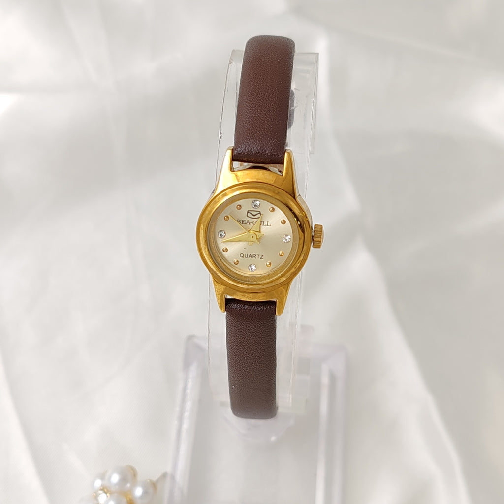 French Entry Lux Delicate Lady Diamond Small Golden Watch